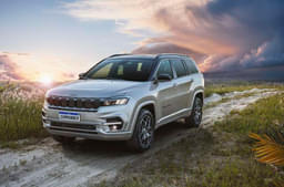 Jeep Meridian Front Right Three Quarter